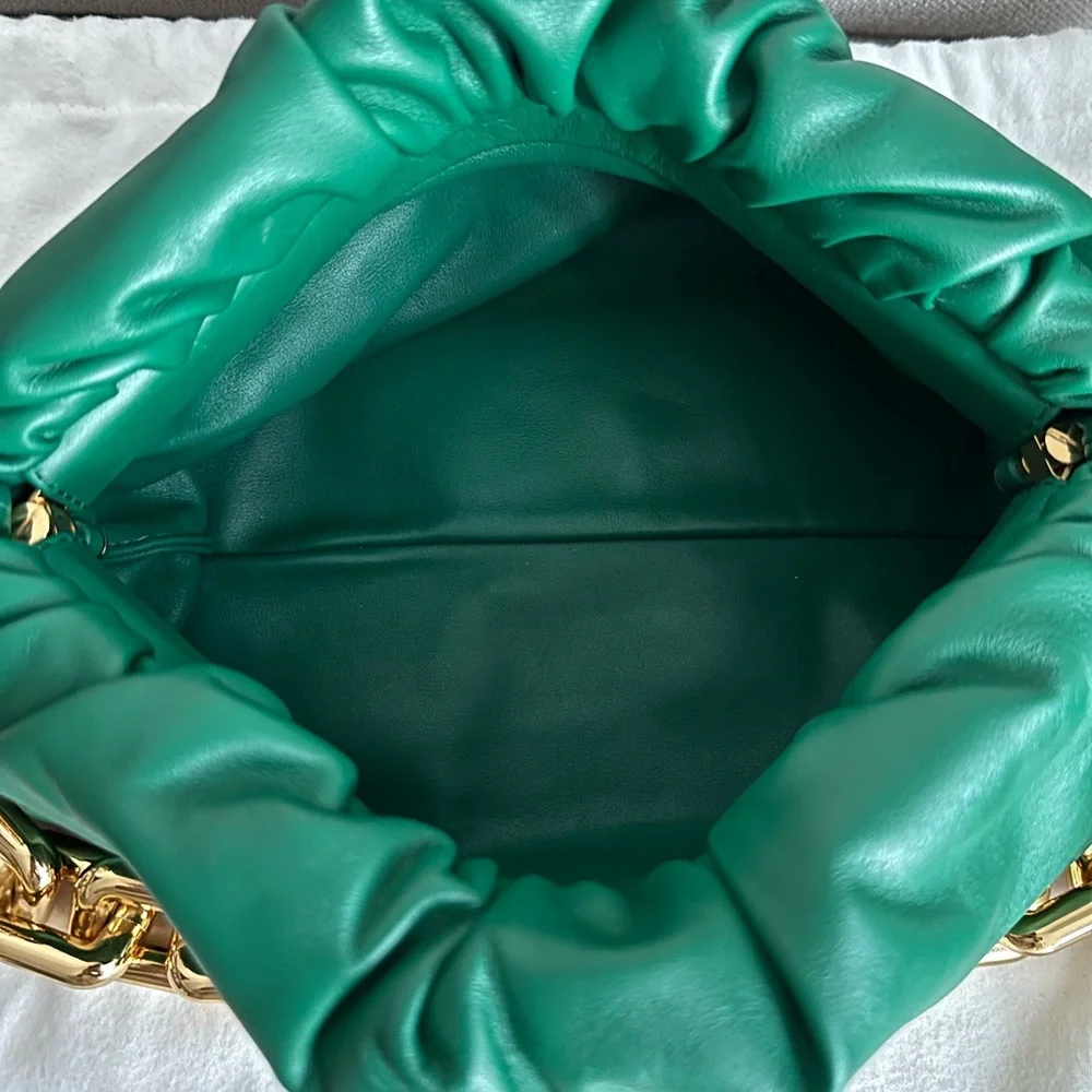 BOTTEGA VENETA chain pouch shoulder bag 💚 - Picture 3 of 5